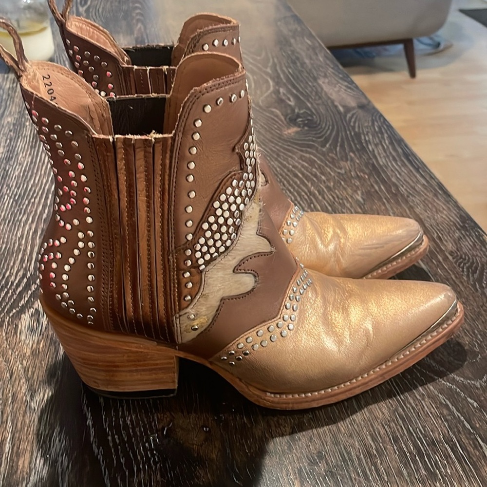 Mezcalero Chiara Rose Gold Glam Western bootie